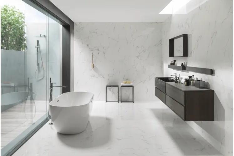 Колекція білої плитки у ванну кімнату PORCELANOSA MARMOL. Фото 1