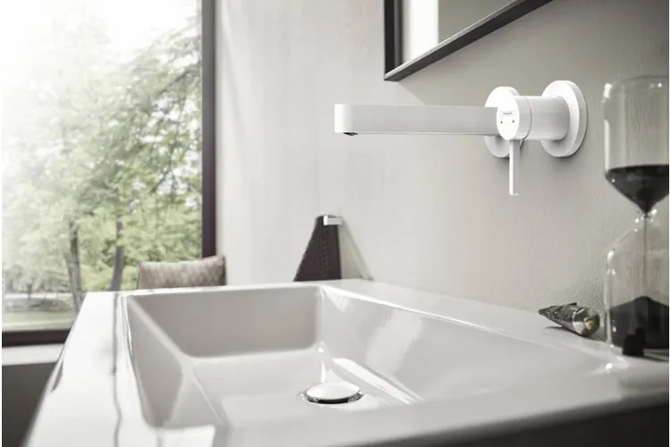 Змішувач Finoris 165 для умивальника зі стіни, Matt White (76051700) зображення 2